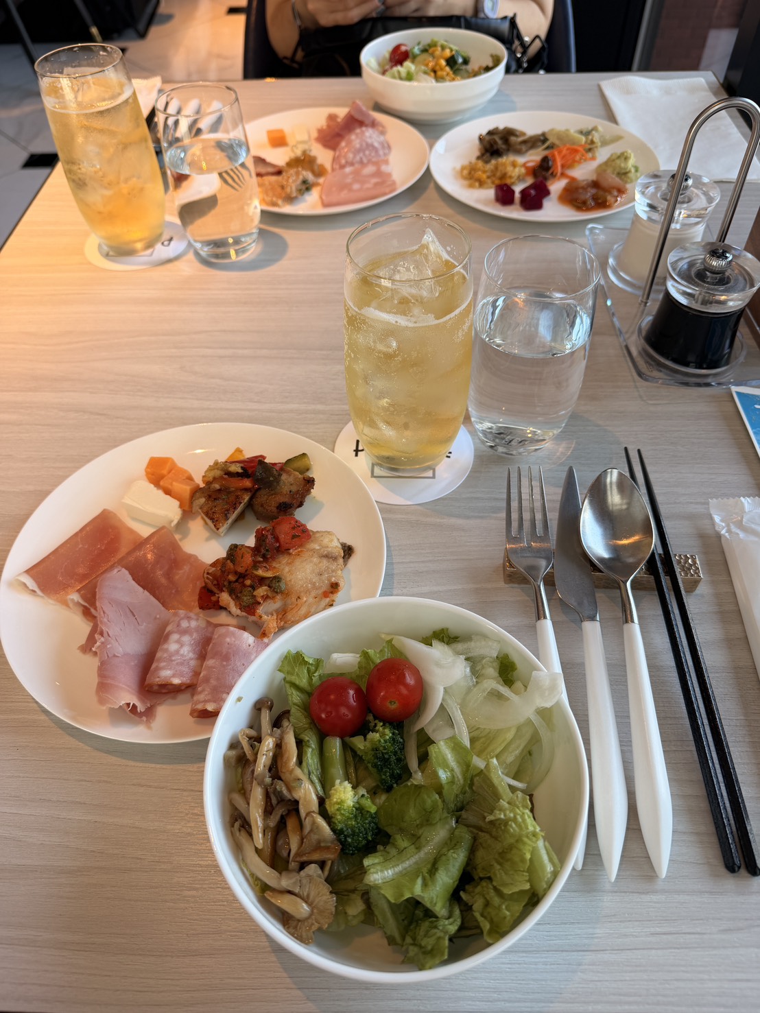 ヒルトンホテル横浜 ランチビュッフェ